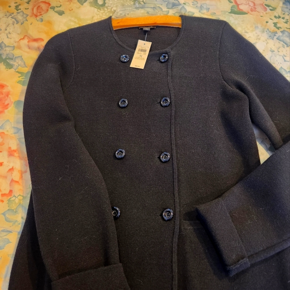 ANN TAYLOR DOUBLE BREASTED SWEATER JACKET.  NEW WITH TAGS  SIZE MEDIUM.